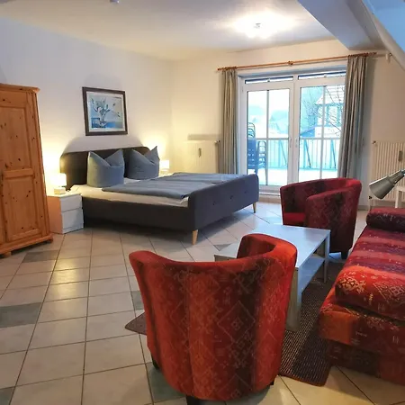 Bernsteinhaus In 1-raum-wohnung Nr 6 Mit Grosser West-terrasse